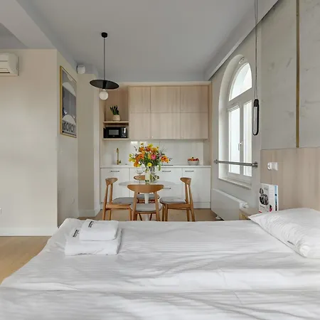 Dom & House Unique Aparthotel