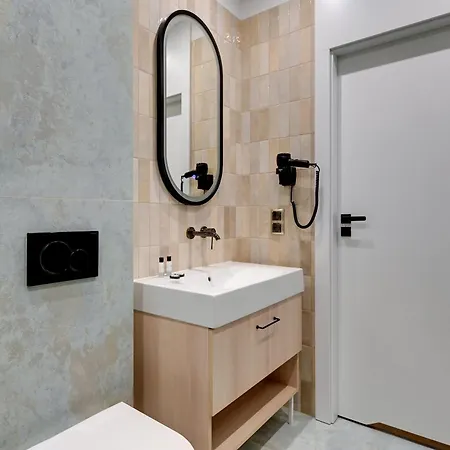 Dom & House Unique Aparthotel 3*