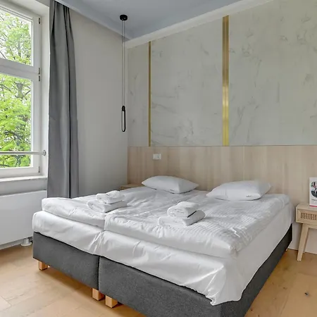 Aparthotel Dom & House Unique 3*