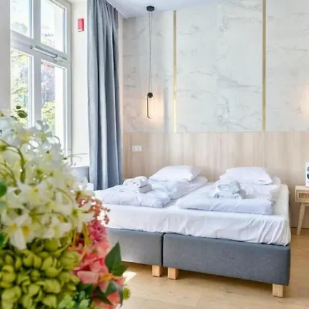 Aparthotel Dom & House Unique