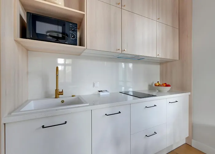 מלון דירות Dom & House Unique 3*