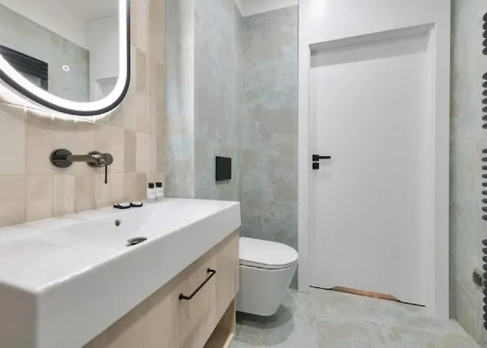 מלון דירות Dom & House Unique